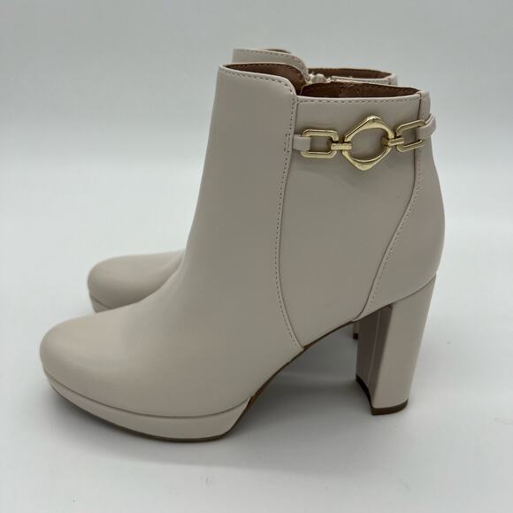 Naturalizer Berri Ankle Boot Womens Size 5 Cream Leather Gold Details Bootie - Picture 1 of 10
